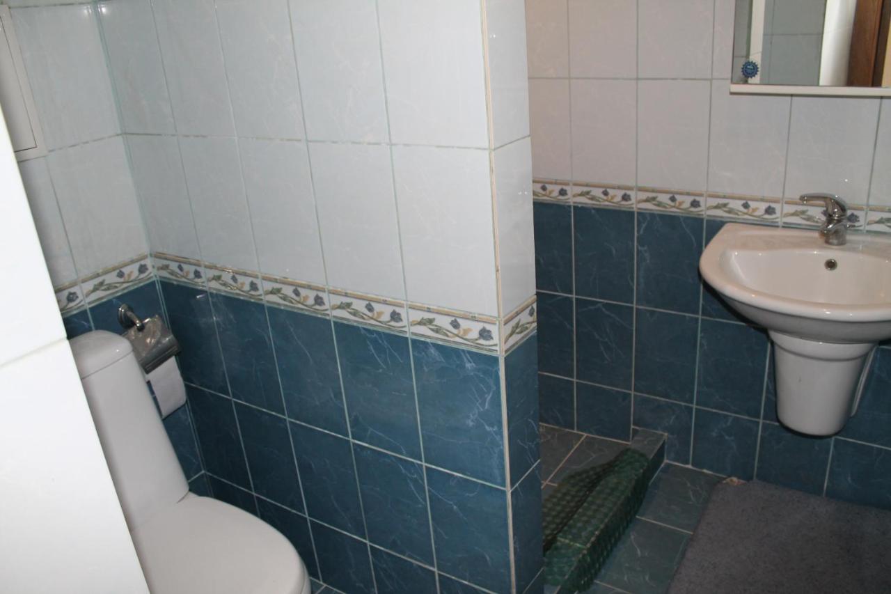 Ligena Econom Hotel Boryspilʼ Esterno foto